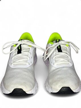 Nike Women's Revolution 5 Lightweight Athletic Running Shoes Size 9 - CZ8142-100